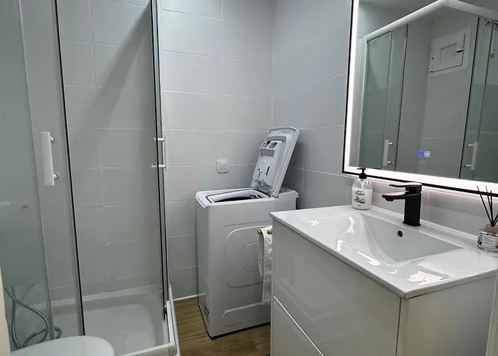 Apartamento Nuevo Frente Al Mar En Alicante *