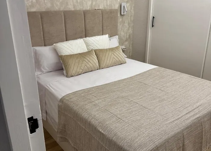 Apartamento Nuevo Frente Al Mar En Alicante Alicante